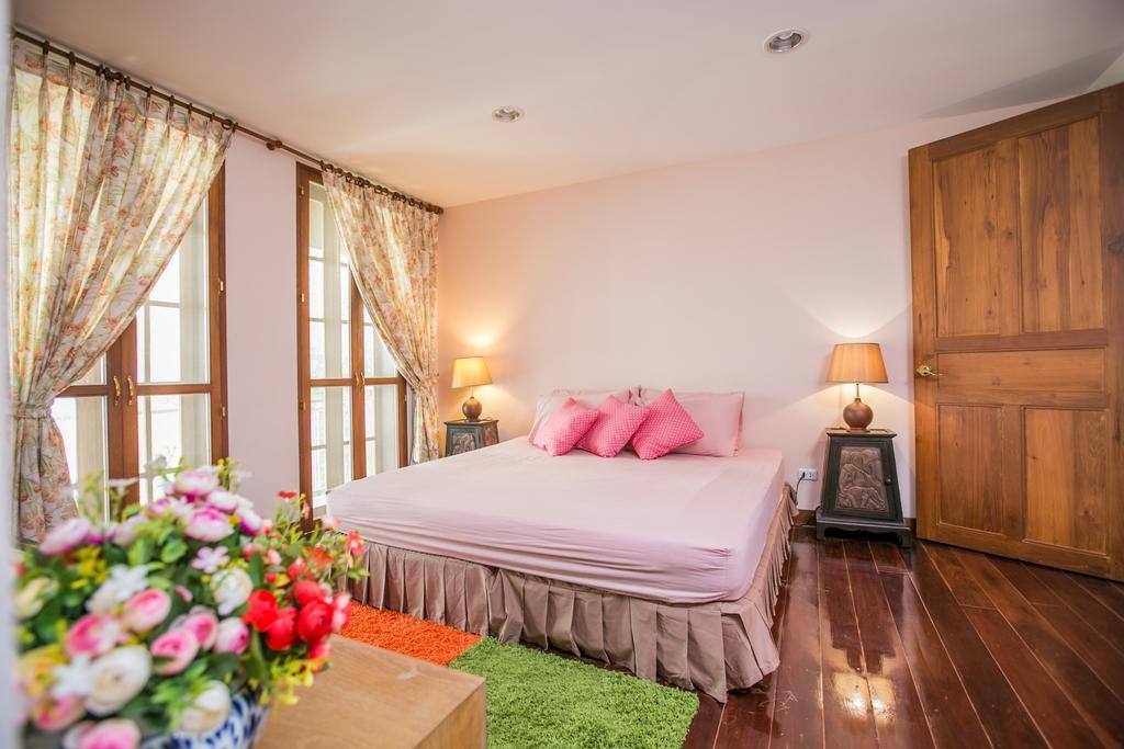 Chan Guest Villa Банкок Екстериор снимка